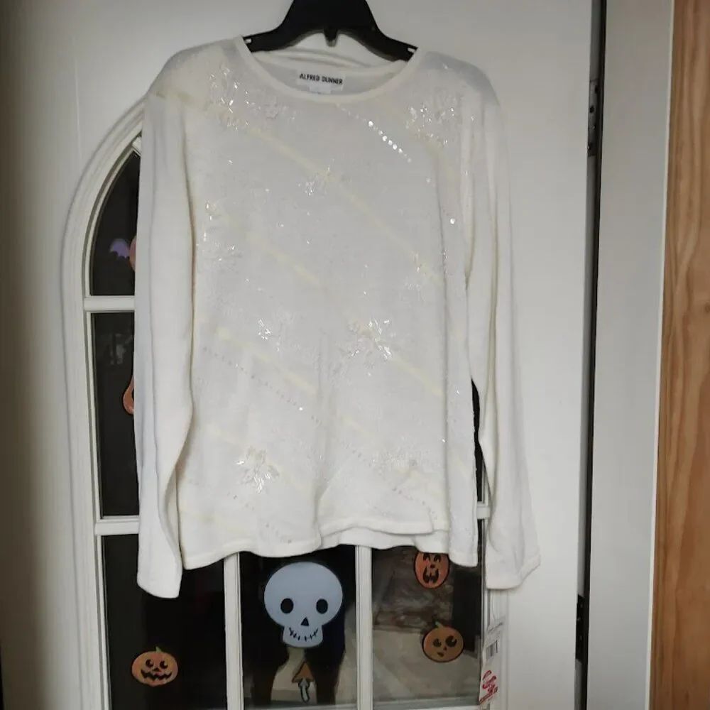 New Alfred Dunner Ivory Colored Beaded Flower Design Sweater Size Women's XL